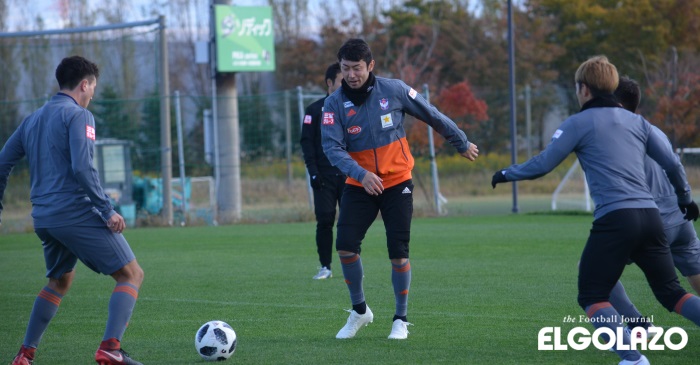 「ケガ以外、挫折はなかった」。新潟に期限付き移籍中の梶山陽平が現役引退