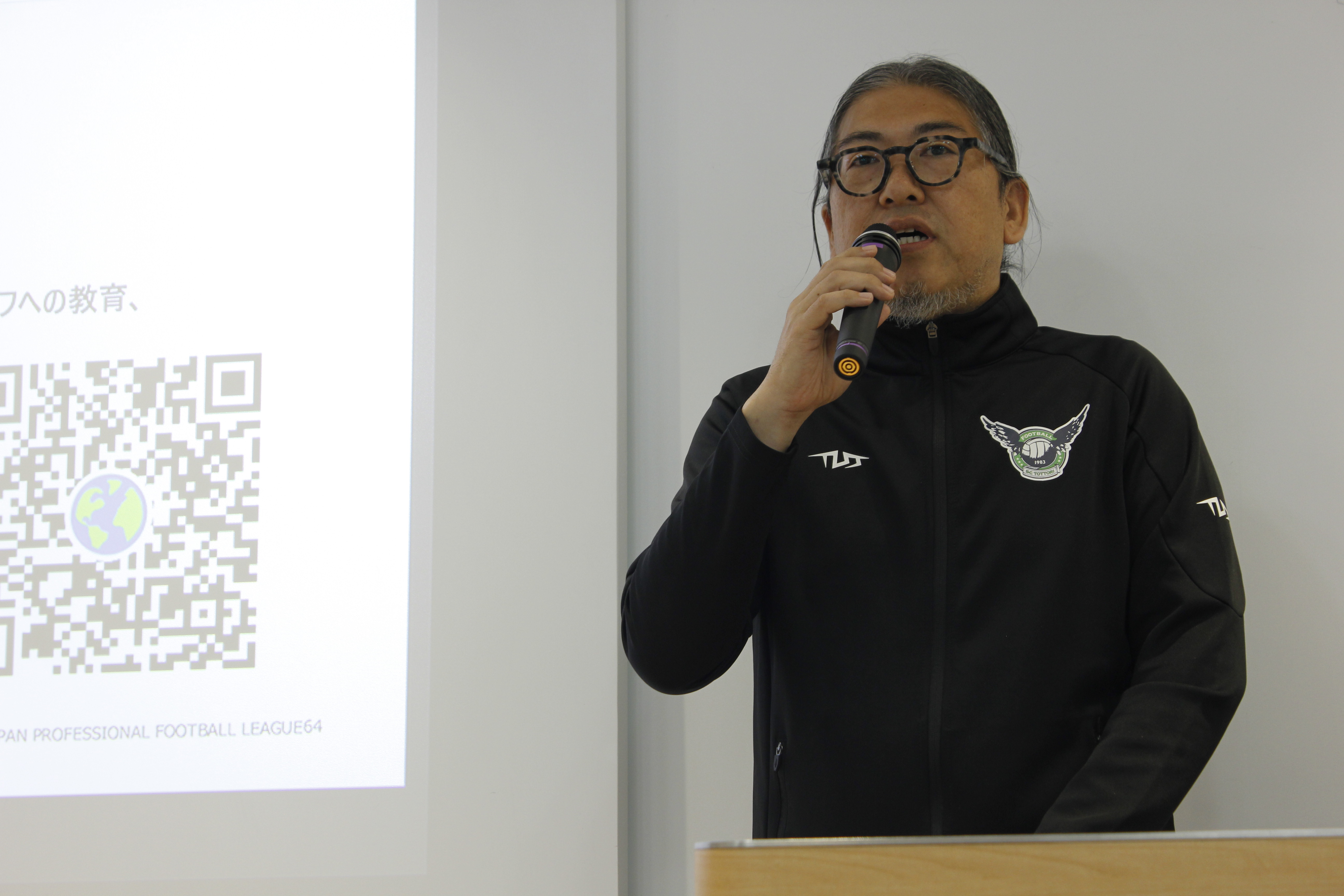 長谷川 アーリアジャスールさんがシンポジウム「気候変動から命を守る ～エネルギー危機時代の猛暑対策～」に登壇