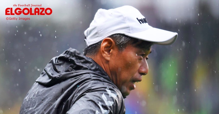 前半戦のデータでチームの課題を明確に示した長崎・高木琢也監督。「プレーラインをもう少し高くしたい」