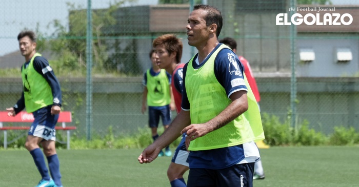 横浜FCを救いにいざ出陣。レアンドロ・ドミンゲスが初トレーニングで見せた好プレーとは